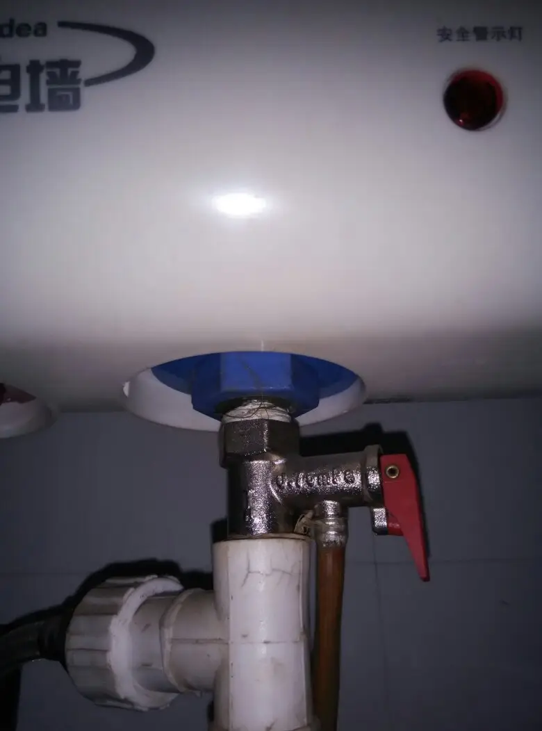 美的电热水器为什么不排水？怎么不排水啊？