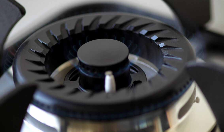 燃气灶点火针没电弧了怎么维修?下面放电上面没电