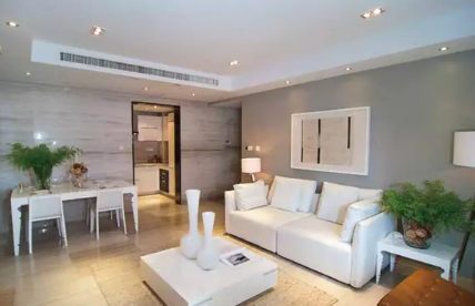 中央空调一直滴水是怎么回事？是什么问题？