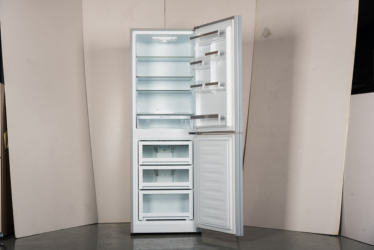 冰柜外面发烫是什么原因
