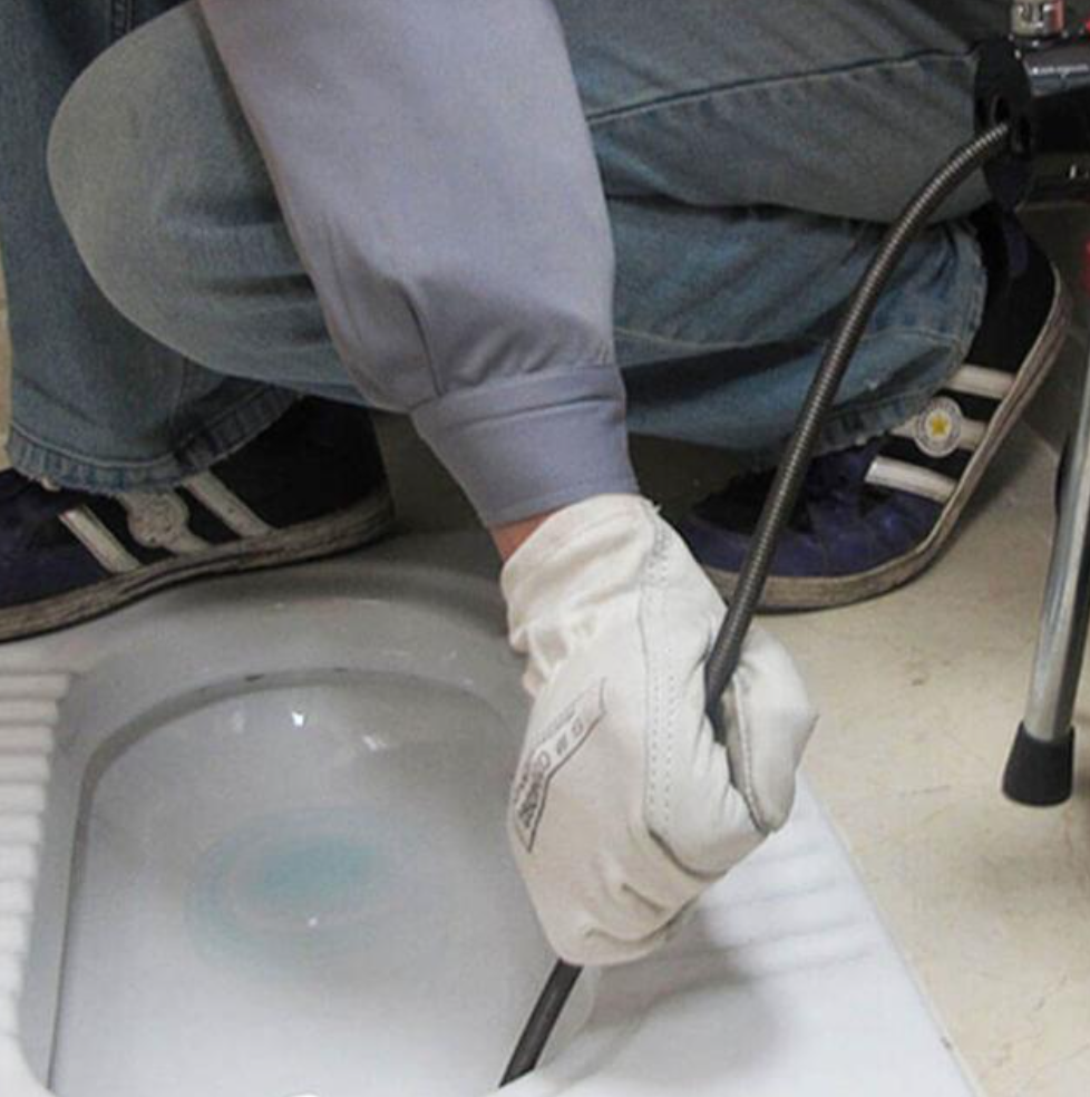 蹲便器不平积水换一个怎么样?便池里面总有积水