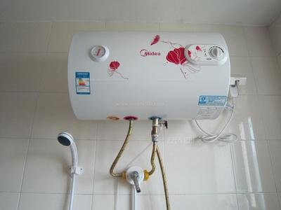澳柯玛电热水器清洗后滴滴响显示屏没反应是怎么回事？